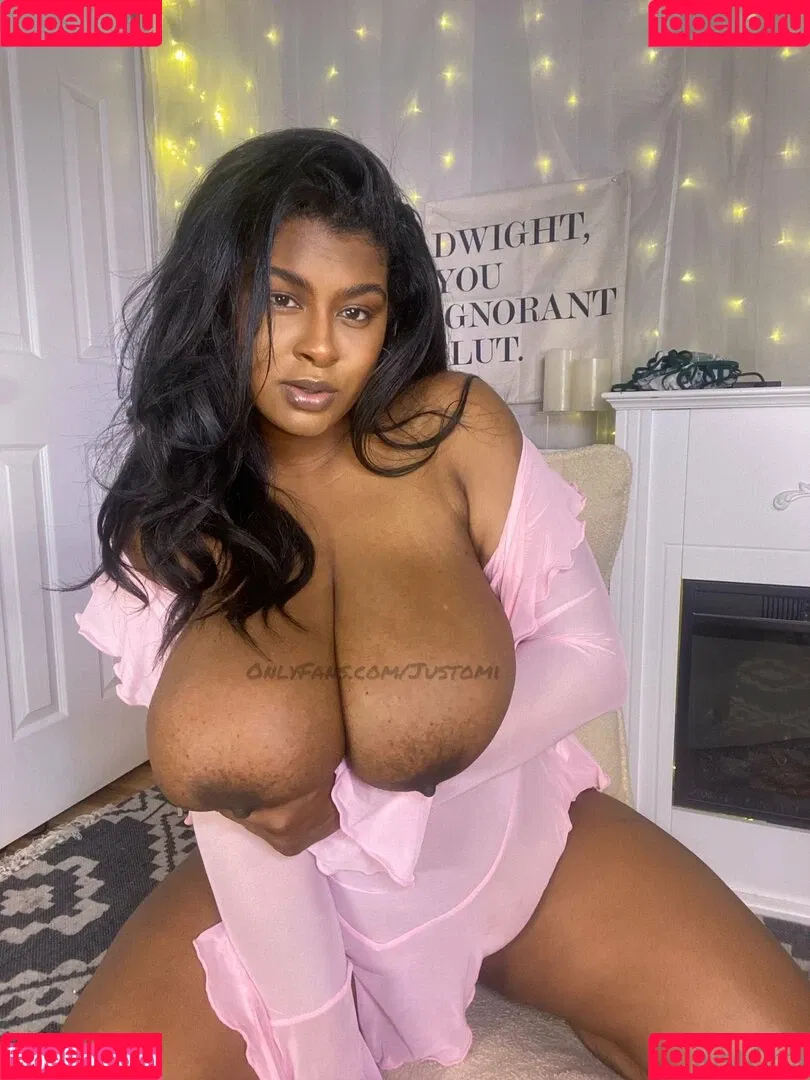 Omi / Omi Stark / OmiStark / justomi Onlyfans Photo Gallery 