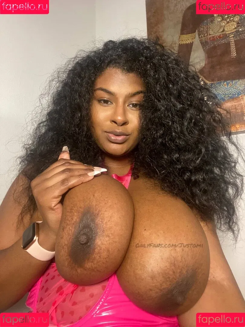 Omi / Omi Stark / OmiStark / justomi Onlyfans Photo Gallery 