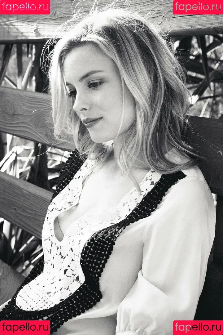 Gillian Jacobs / gillianjacobsofficial Onlyfans Photo Gallery 