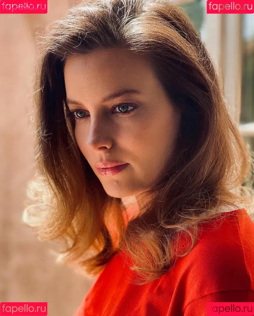 Gillian Jacobs / gillianjacobsofficial Onlyfans Photo Gallery 