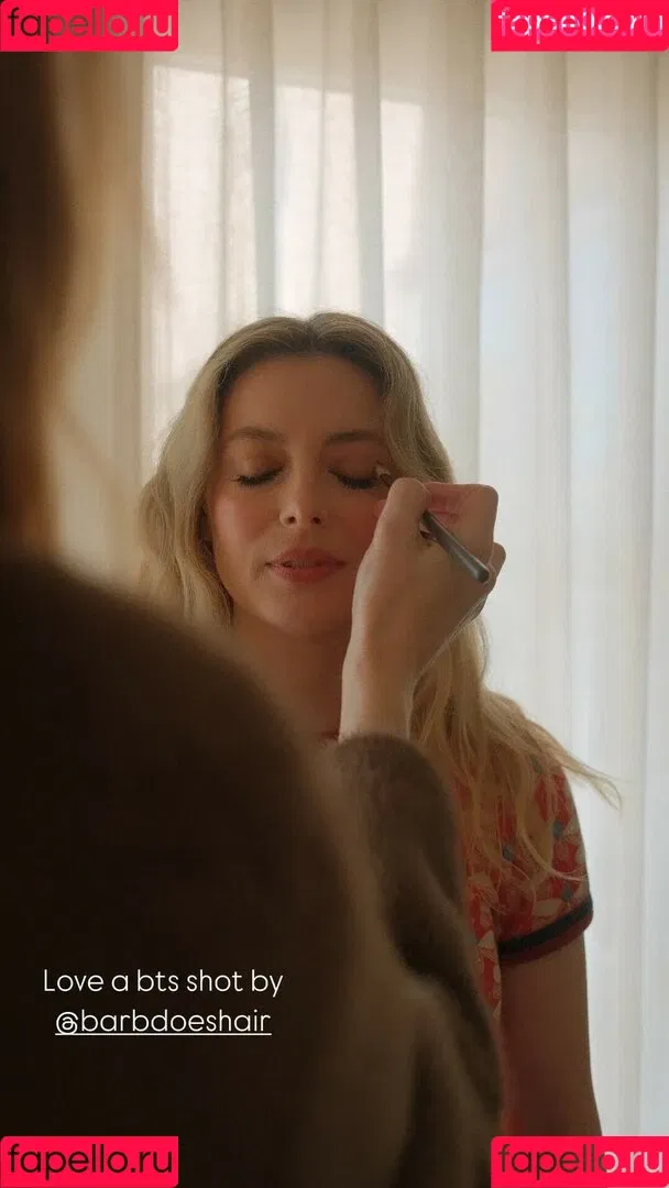 Gillian Jacobs / gillianjacobsofficial Onlyfans Photo Gallery 