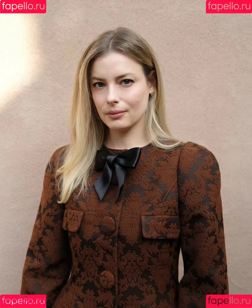 Gillian Jacobs / gillianjacobsofficial Onlyfans Photo Gallery 