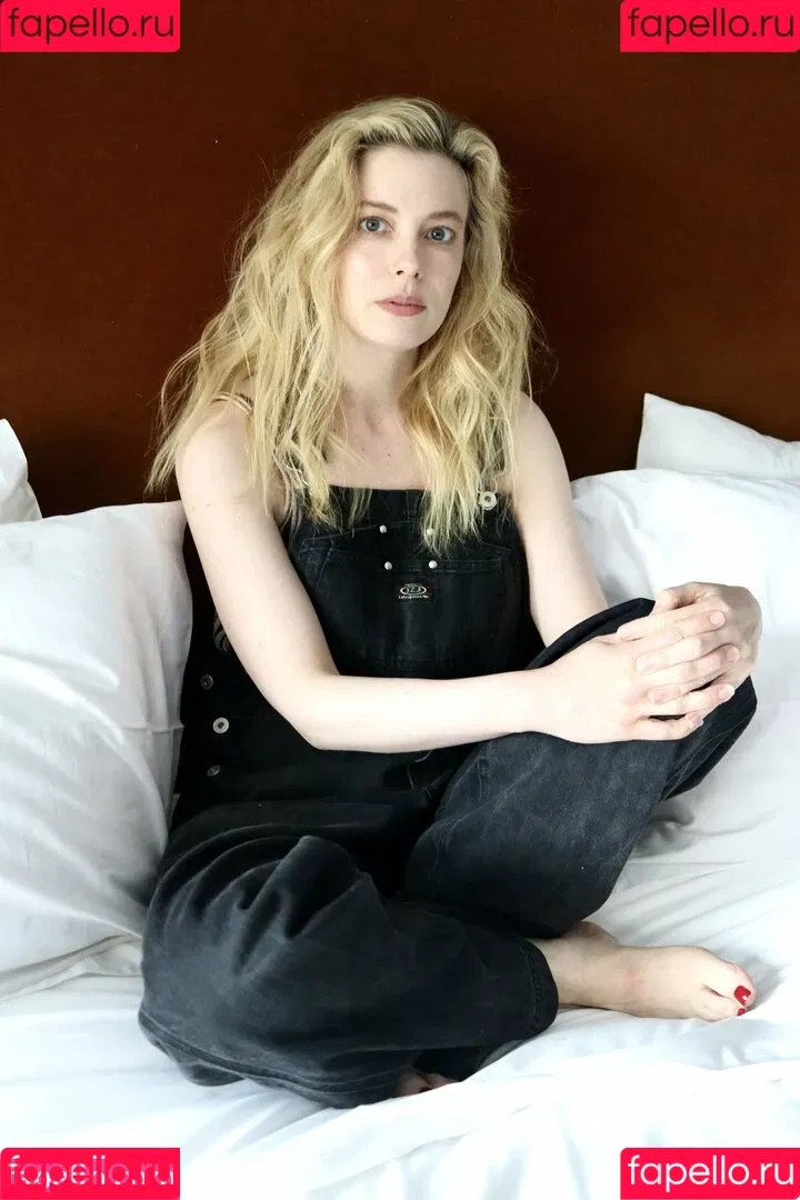 Gillian Jacobs / gillianjacobsofficial Onlyfans Photo Gallery 