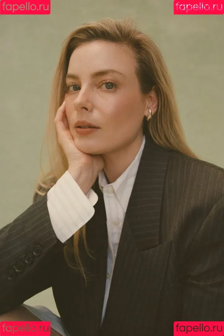 Gillian Jacobs / gillianjacobsofficial Onlyfans Photo Gallery 