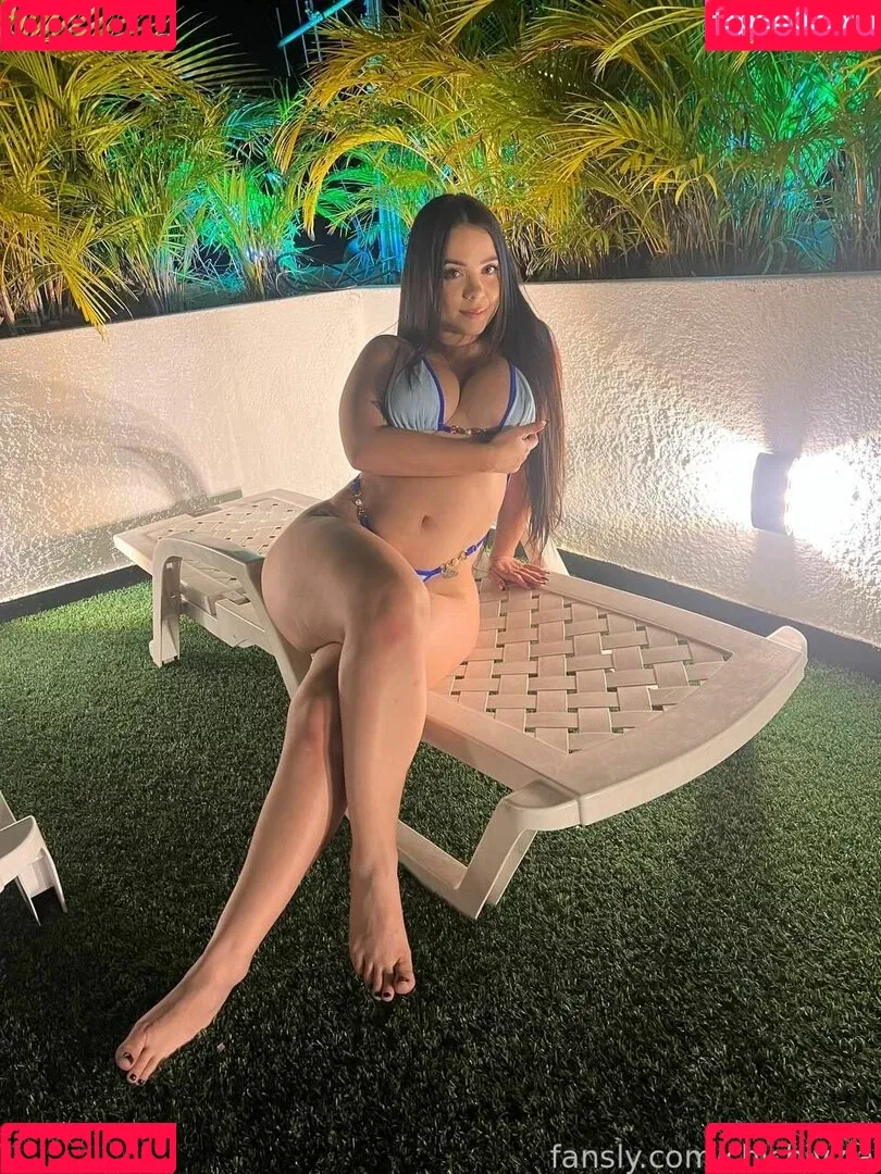 chichi_vzla / chichivzla Onlyfans Photo Gallery 