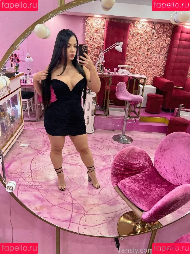 chichi_vzla / chichivzla Onlyfans Photo Gallery 