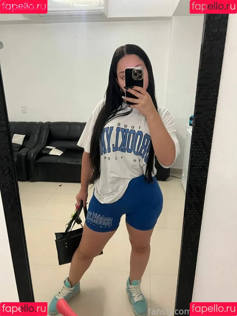 chichi_vzla / chichivzla Onlyfans Photo Gallery 