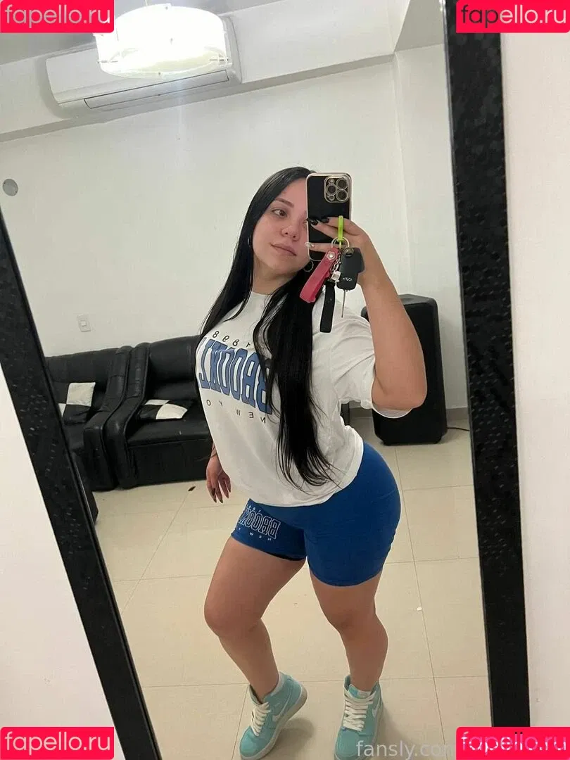 chichi_vzla / chichivzla Onlyfans Photo Gallery 