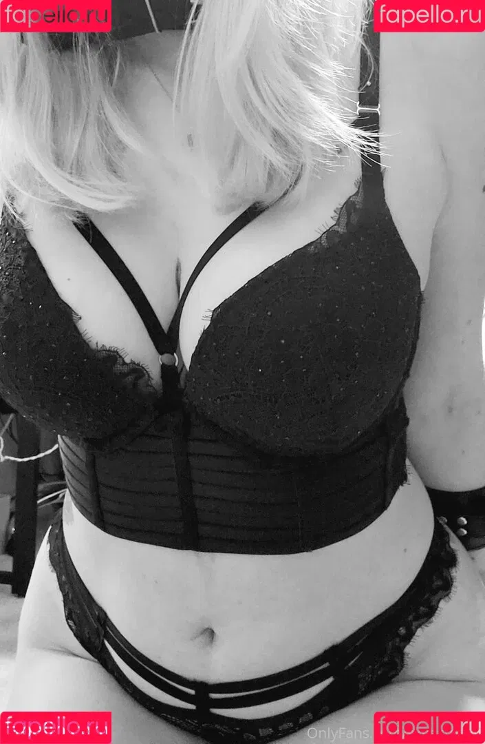 skye Stone / skyestone9 / skyestone99 Onlyfans Photo Gallery 