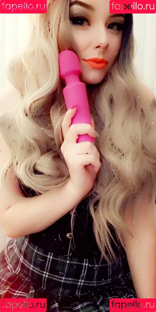 skye Stone / skyestone9 / skyestone99 Onlyfans Photo Gallery 