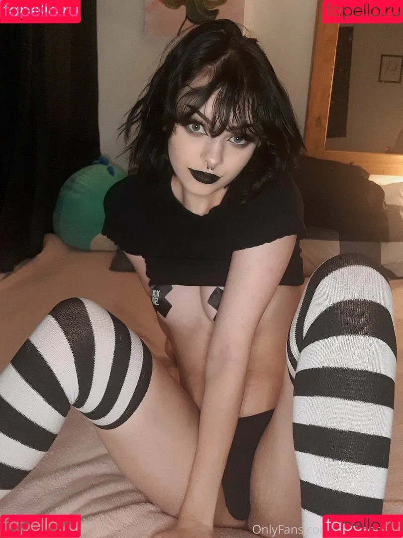 opheliaknowsbest / shayophelia Onlyfans Photo Gallery 