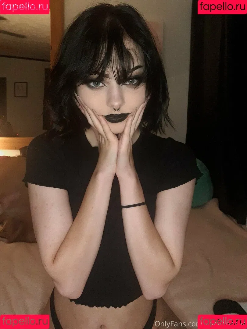 opheliaknowsbest / shayophelia Onlyfans Photo Gallery 