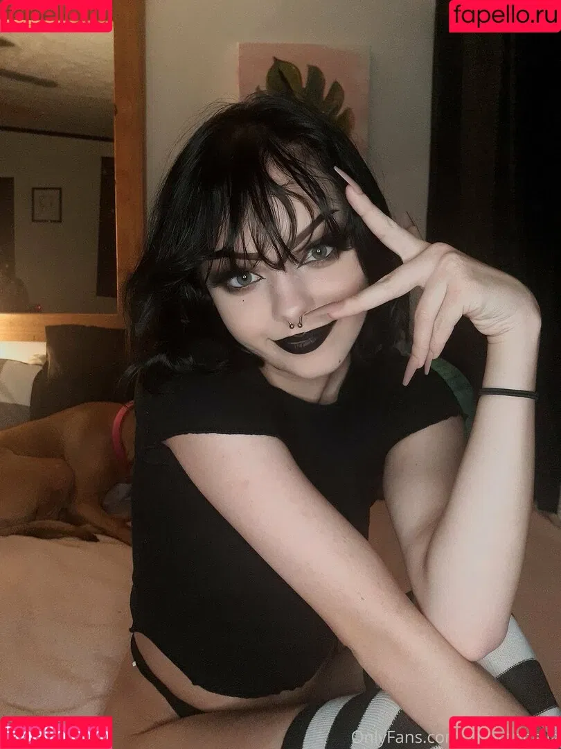 opheliaknowsbest / shayophelia Onlyfans Photo Gallery 