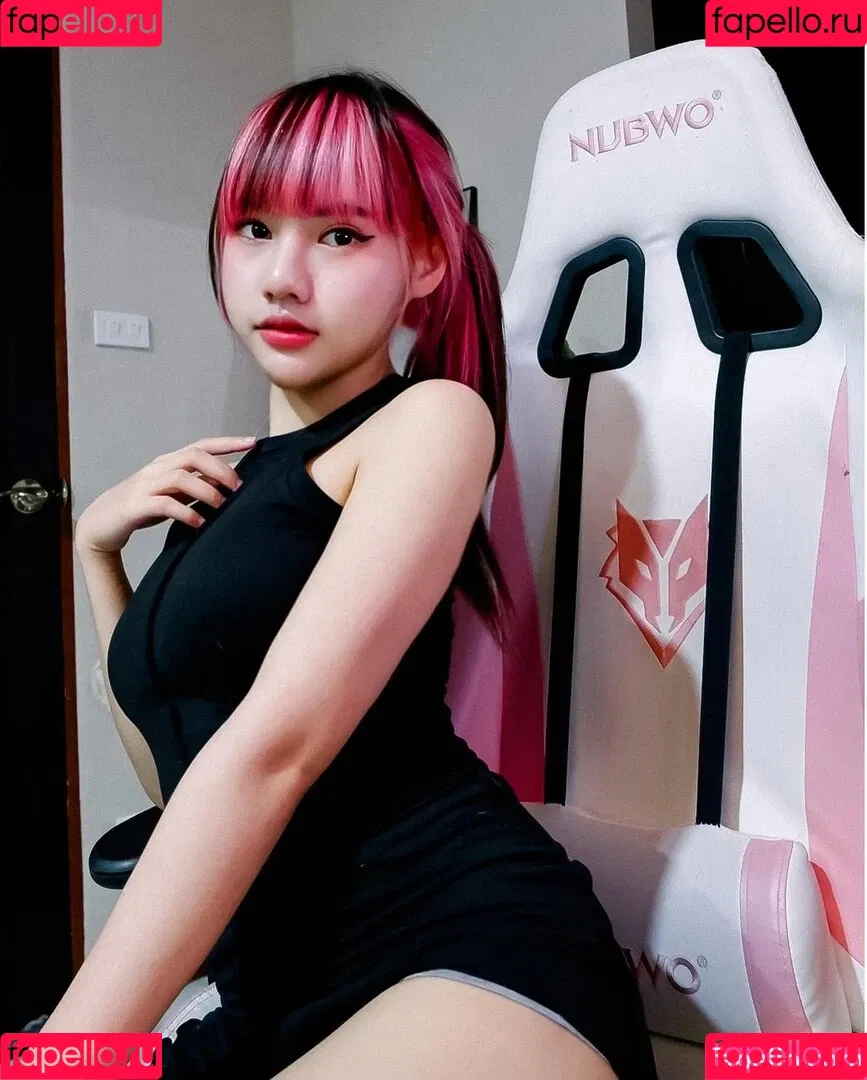 2001_monthita / Monthita Baosali / lemonick Onlyfans Photo Gallery 