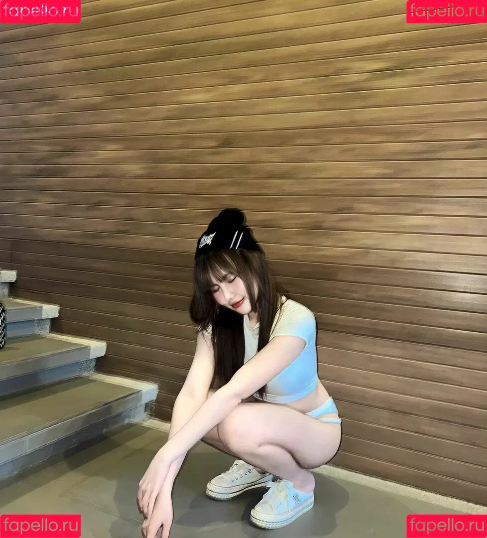 2001_monthita / Monthita Baosali / lemonick Onlyfans Photo Gallery 