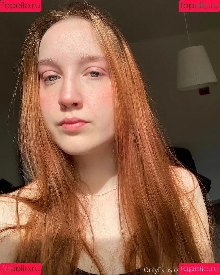 anye_feet / anyefeet Onlyfans Photo Gallery 