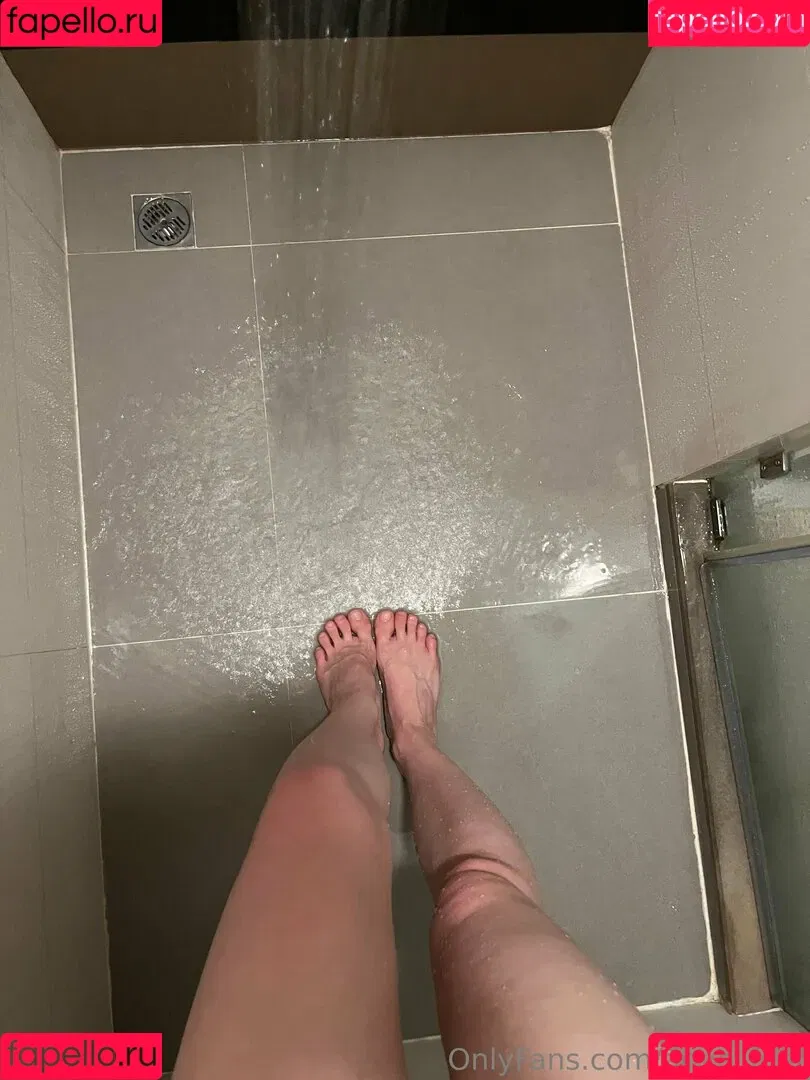 anye_feet / anyefeet Onlyfans Photo Gallery 