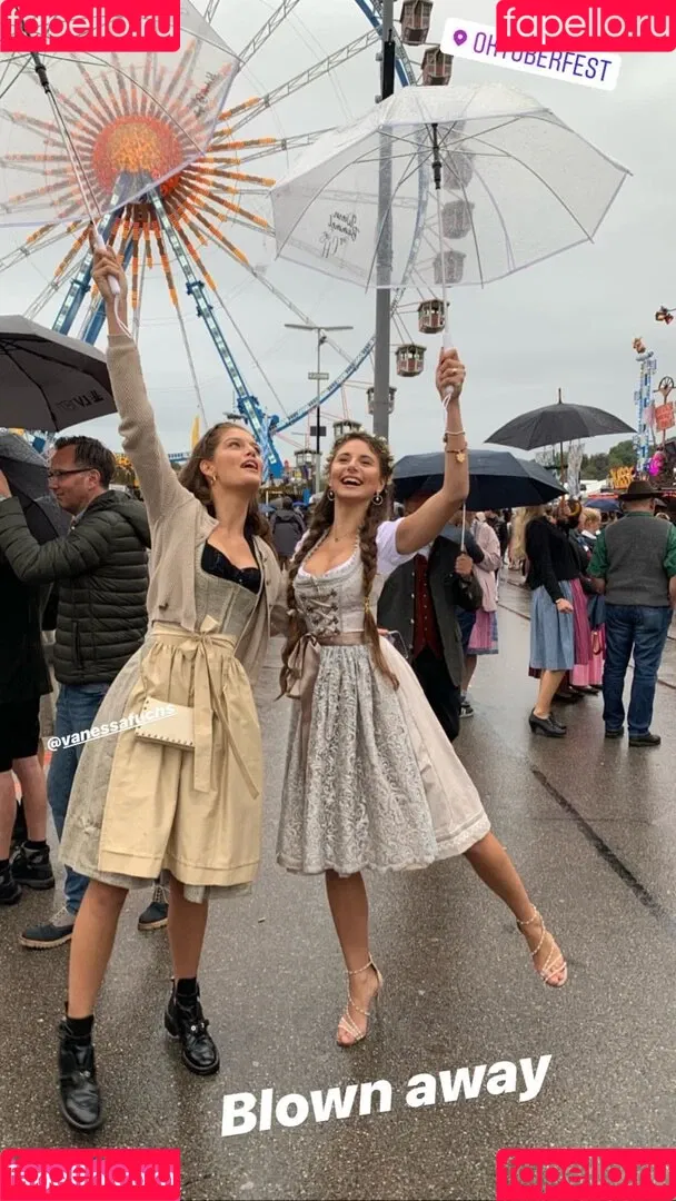 Carina Zavline / carina Onlyfans Photo Gallery 