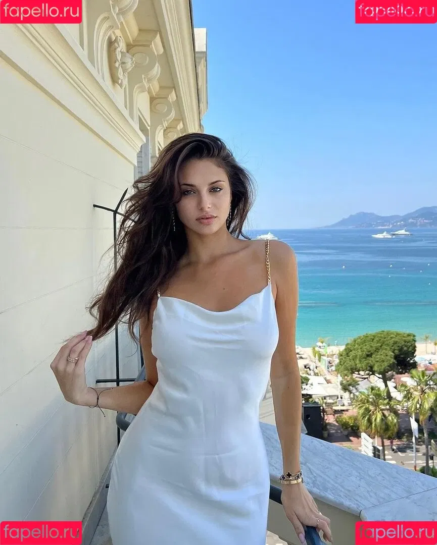 Carina Zavline / carina Onlyfans Photo Gallery 