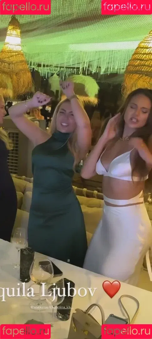 Carina Zavline / carina Onlyfans Photo Gallery 