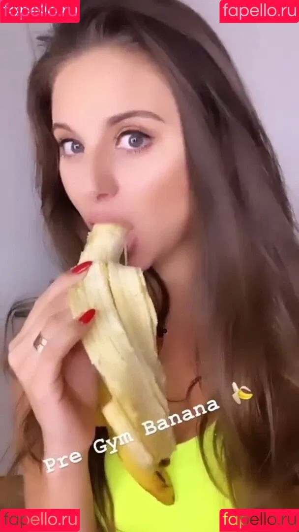 Carina Zavline / carina Onlyfans Photo Gallery 