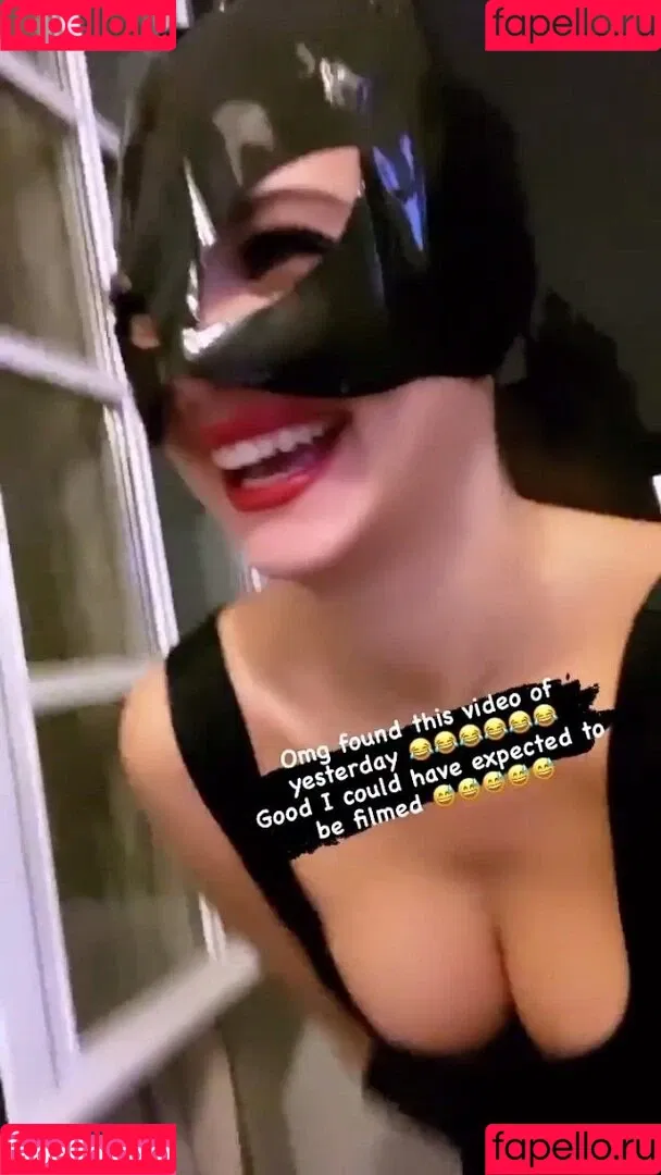 Carina Zavline / carina Onlyfans Photo Gallery 