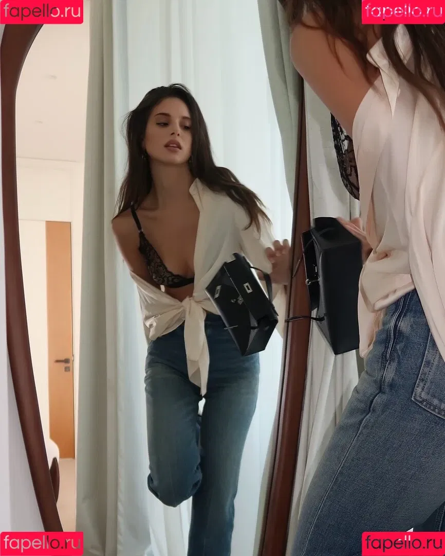 Carina Zavline / carina Onlyfans Photo Gallery 