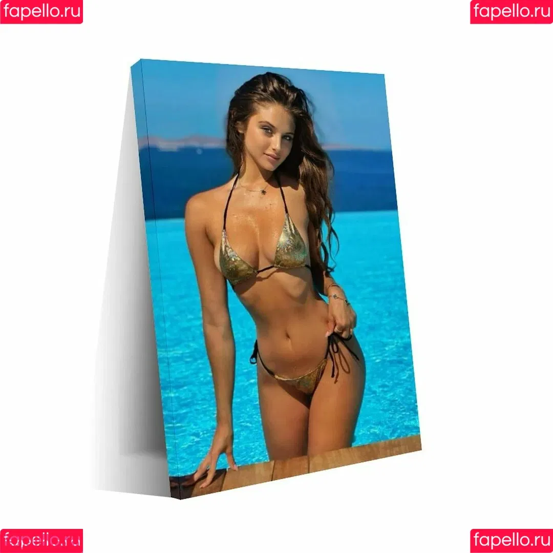 Carina Zavline / carina Onlyfans Photo Gallery 