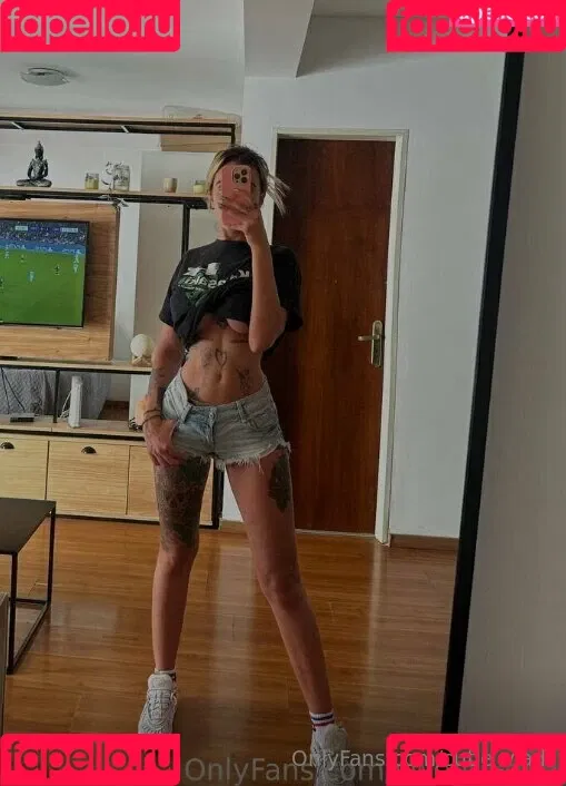 cutie_vladi / katyavladykina Onlyfans Photo Gallery 