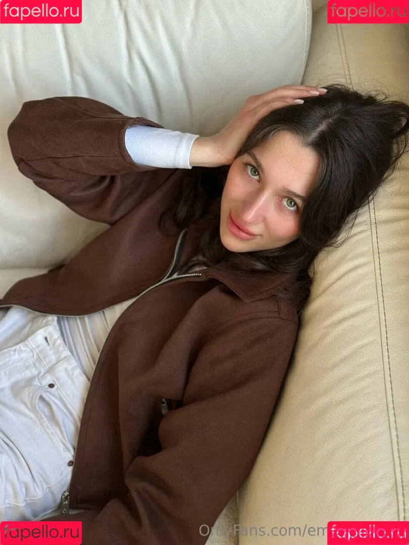 Emily Berryy / EmilyyInfinity / emily_berryy Onlyfans Photo Gallery 