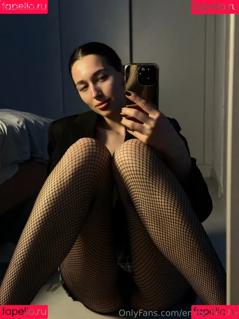 Emily Berryy / EmilyyInfinity / emily_berryy Onlyfans Photo Gallery 