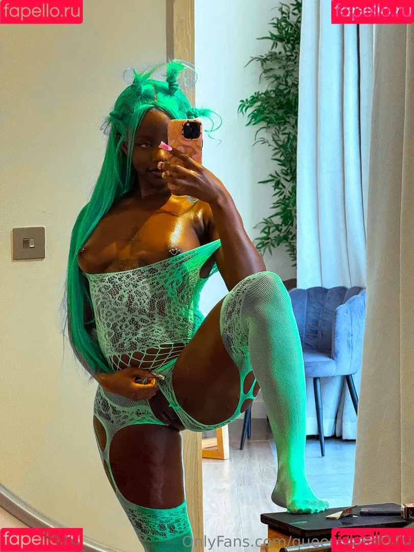 Queen_tahshaar / queen_tahshar Onlyfans Photo Gallery 