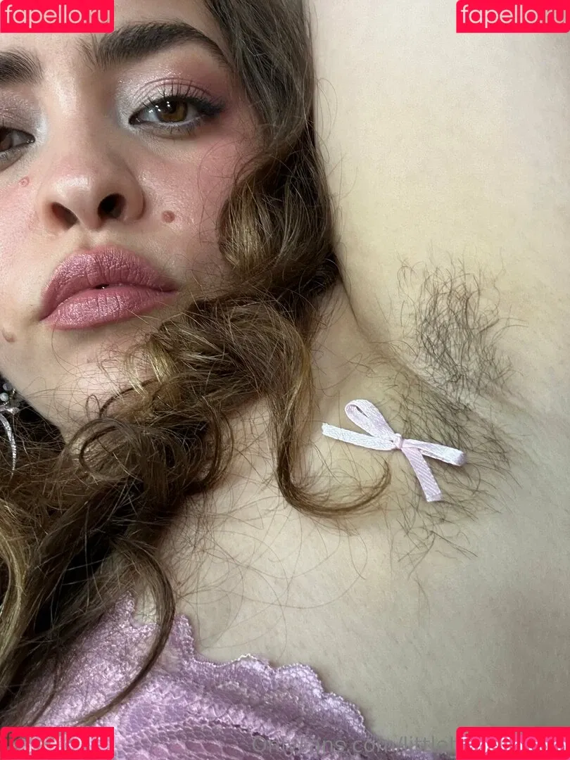 littlehairylola / littlehairystoner / littlehairystonervip Onlyfans Photo Gallery 