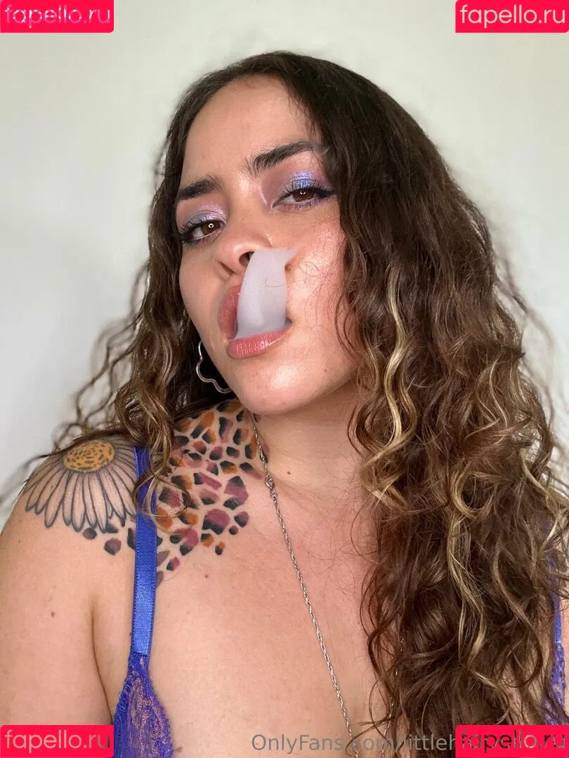 littlehairylola / littlehairystoner / littlehairystonervip Onlyfans Photo Gallery 