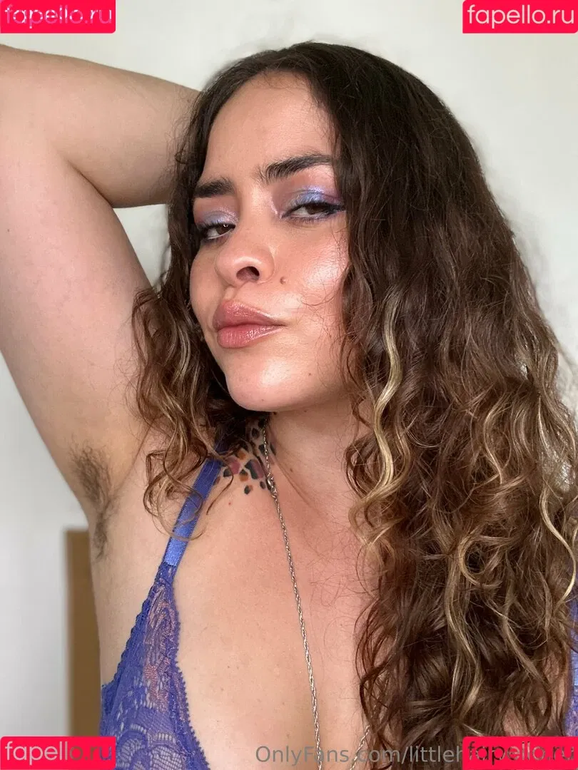 littlehairylola / littlehairystoner / littlehairystonervip Onlyfans Photo Gallery 
