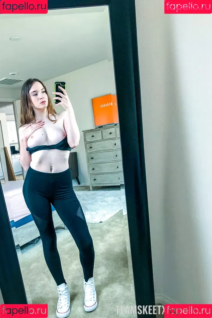 Hazel Moore / _therealhazelmoore_ / hazelmoore3x / hazelmoorexxx Onlyfans Photo Gallery 