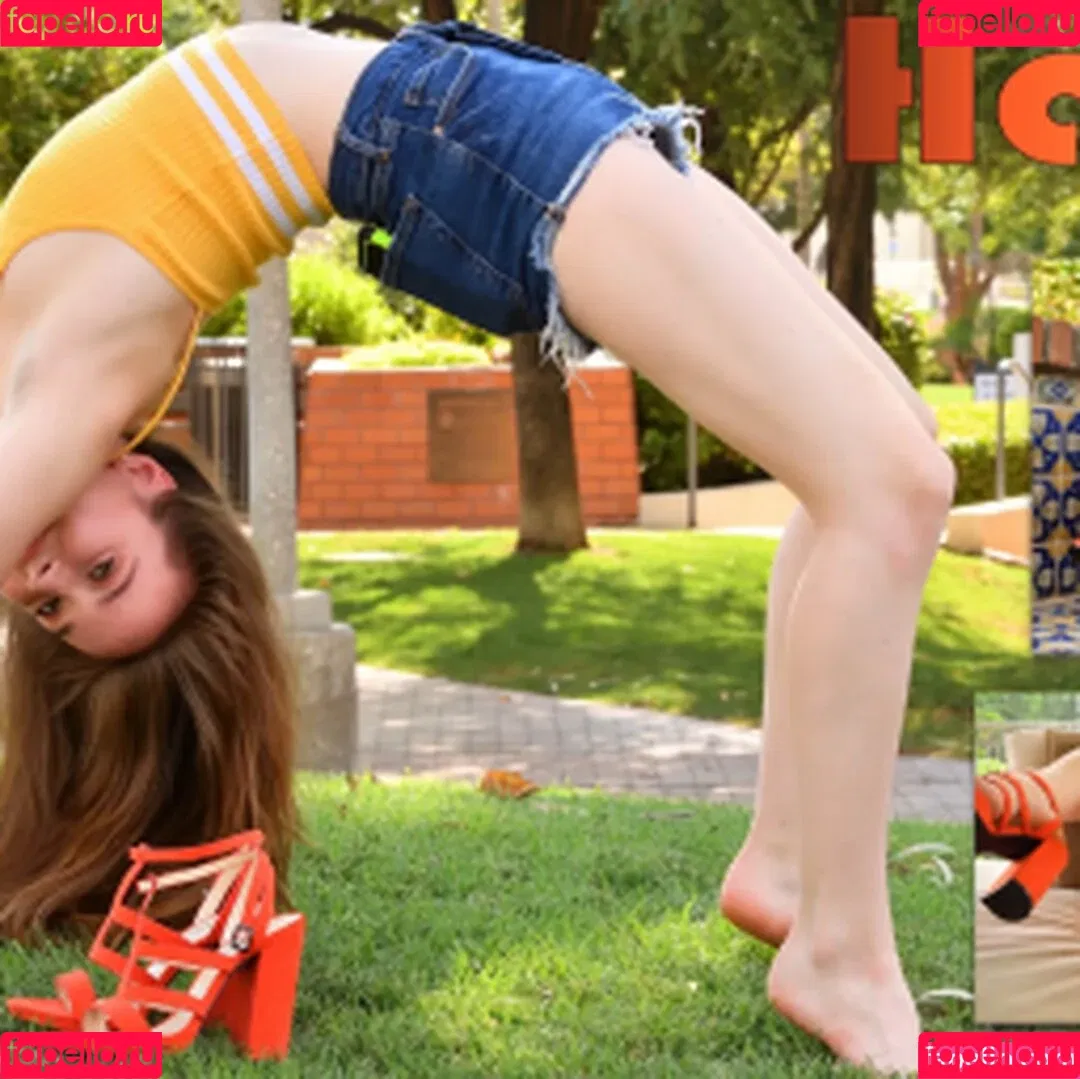 Hazel Moore / _therealhazelmoore_ / hazelmoore3x / hazelmoorexxx Onlyfans Photo Gallery 