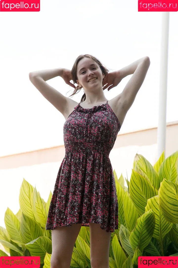 Hazel Moore / _therealhazelmoore_ / hazelmoore3x / hazelmoorexxx Onlyfans Photo Gallery 