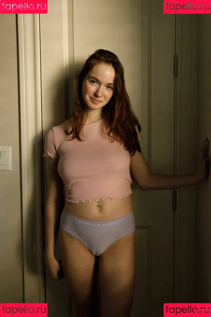 Hazel Moore / _therealhazelmoore_ / hazelmoore3x / hazelmoorexxx Onlyfans Photo Gallery 