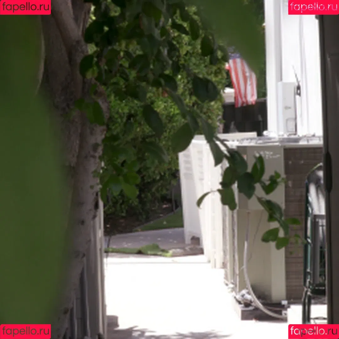 Hazel Moore / _therealhazelmoore_ / hazelmoore3x / hazelmoorexxx Onlyfans Photo Gallery 