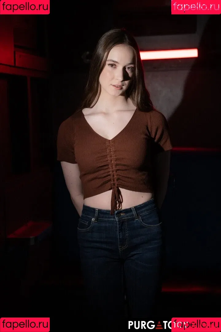 Hazel Moore / _therealhazelmoore_ / hazelmoore3x / hazelmoorexxx Onlyfans Photo Gallery 