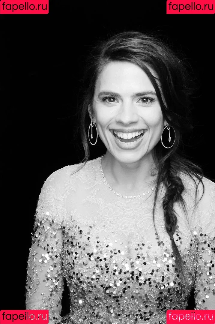 Hayley Atwell / hayley_atwell / wellhayley Onlyfans Photo Gallery 