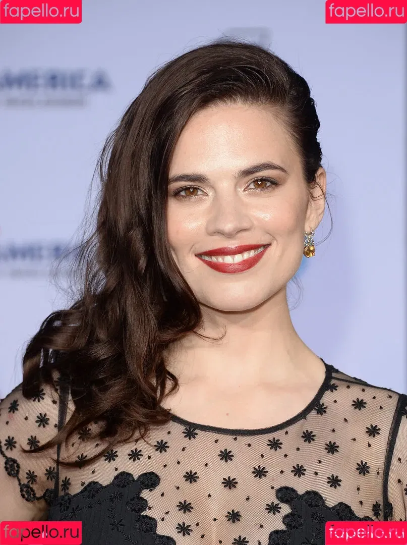 Hayley Atwell / hayley_atwell / wellhayley Onlyfans Photo Gallery 