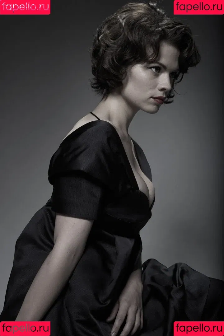 Hayley Atwell / hayley_atwell / wellhayley Onlyfans Photo Gallery 