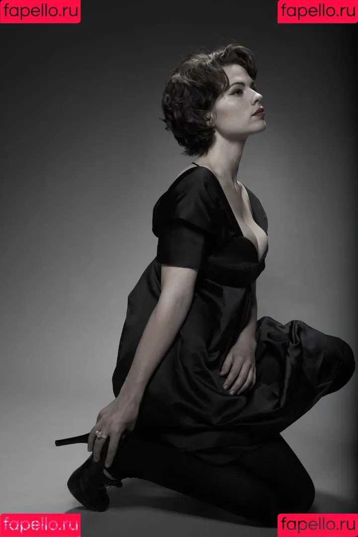 Hayley Atwell / hayley_atwell / wellhayley Onlyfans Photo Gallery 