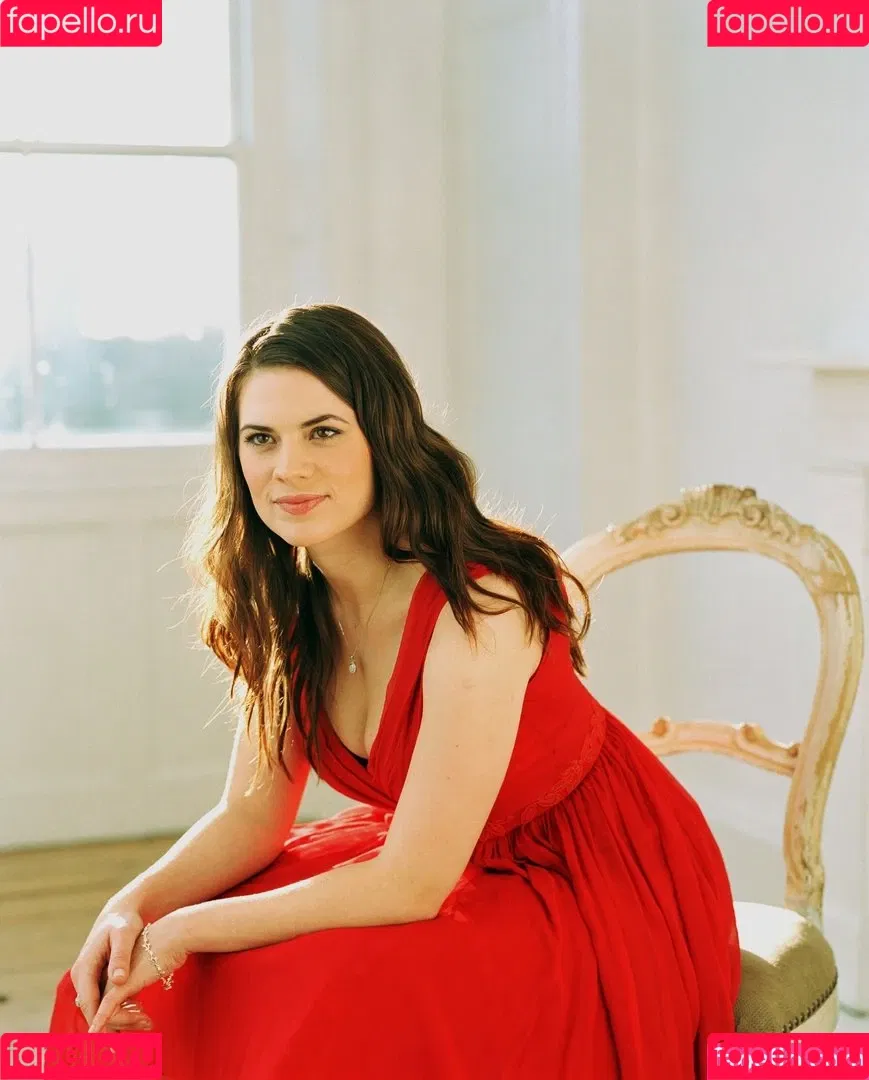 Hayley Atwell / hayley_atwell / wellhayley Onlyfans Photo Gallery 