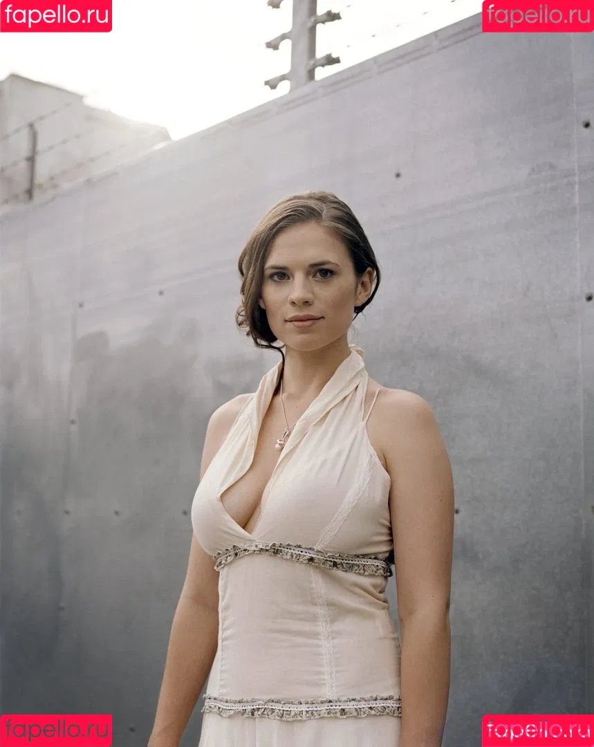 Hayley Atwell / hayley_atwell / wellhayley Onlyfans Photo Gallery 