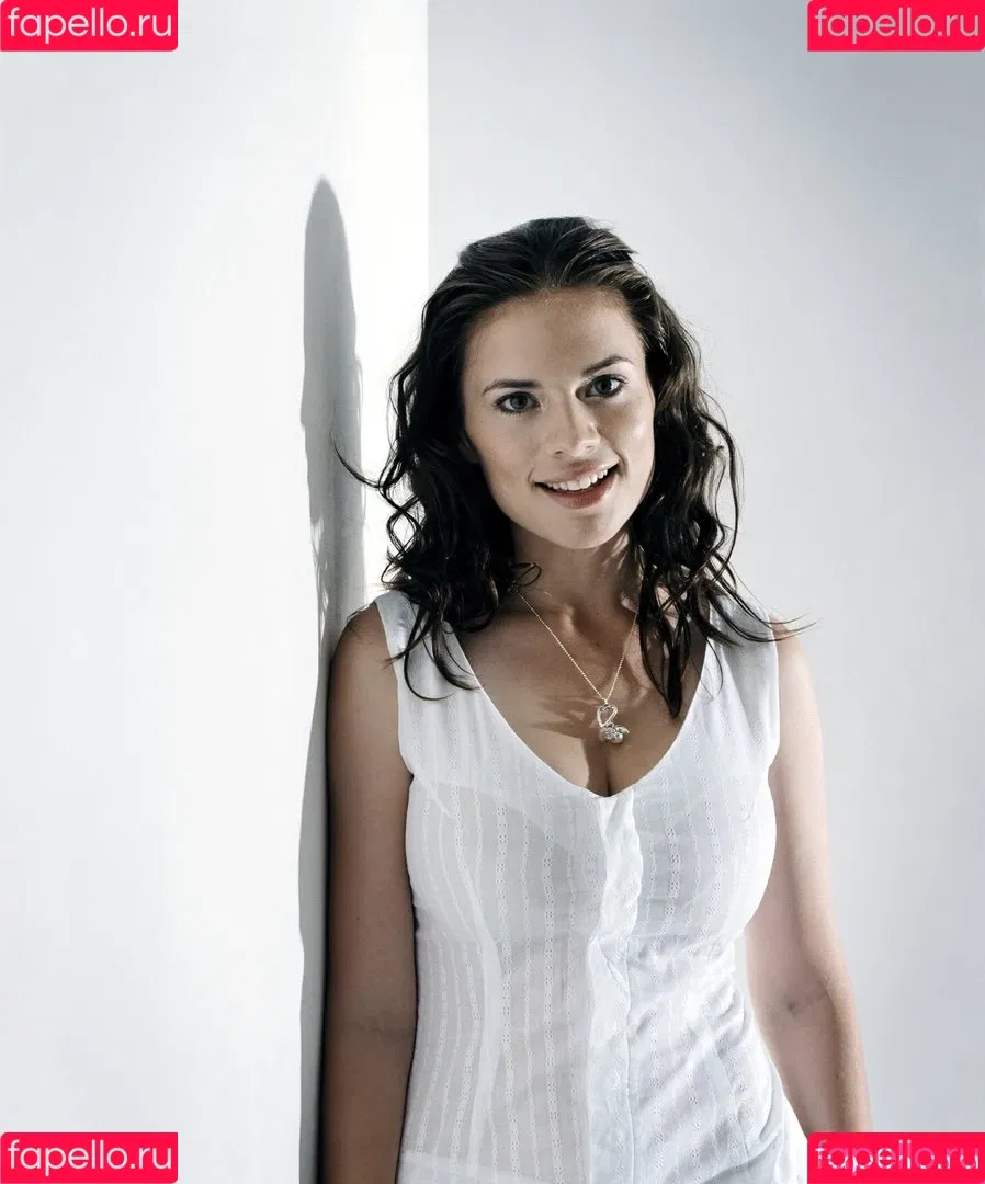 Hayley Atwell / hayley_atwell / wellhayley Onlyfans Photo Gallery 