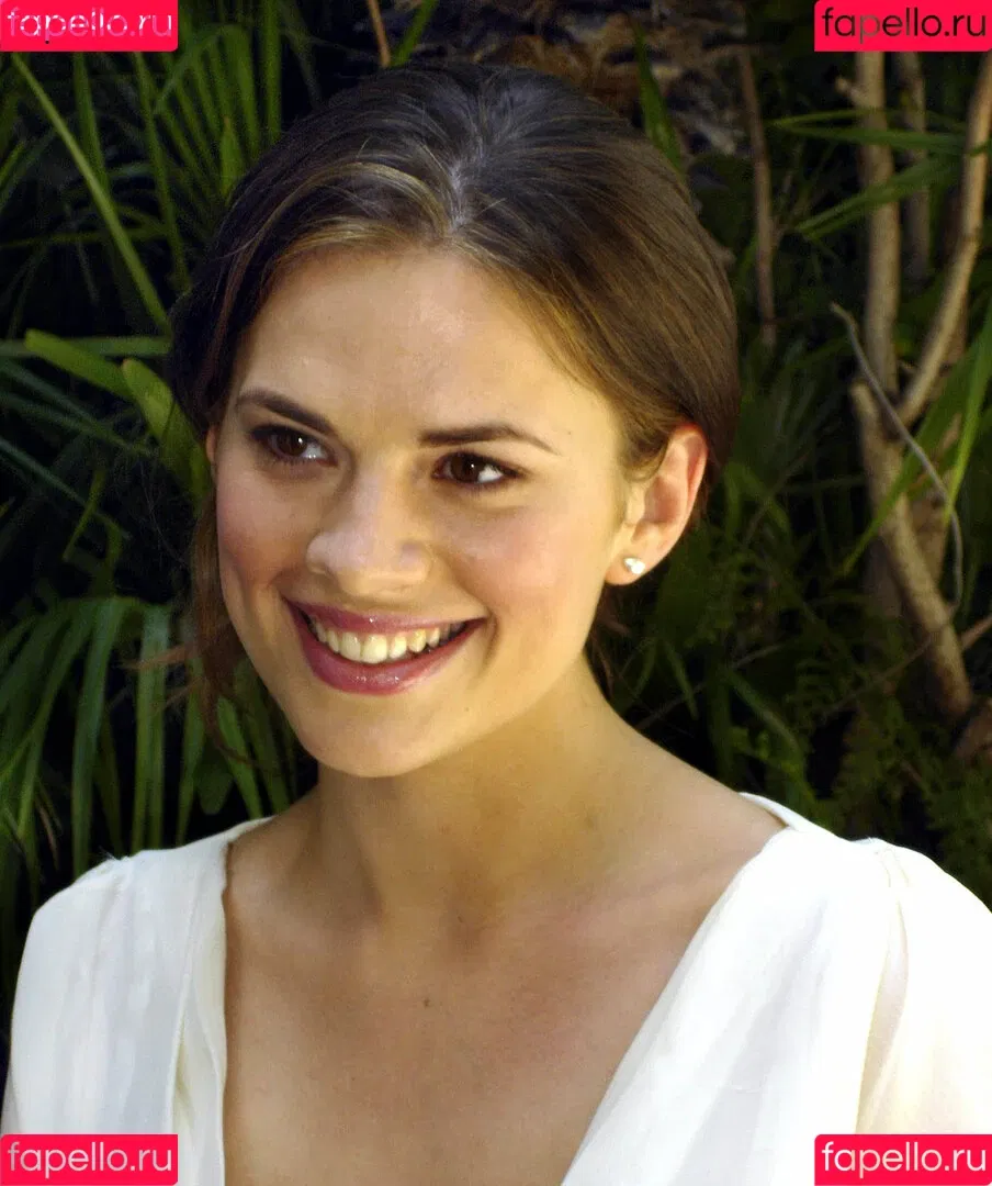 Hayley Atwell / hayley_atwell / wellhayley Onlyfans Photo Gallery 