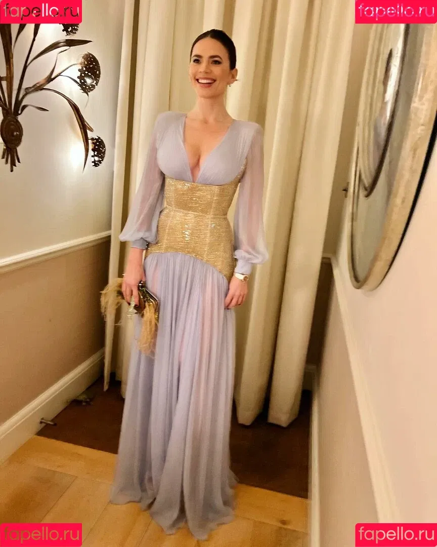 Hayley Atwell / hayley_atwell / wellhayley Onlyfans Photo Gallery 